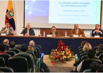 Latin America and the Caribbean showcase their energy leadership at an international conference held in Quito