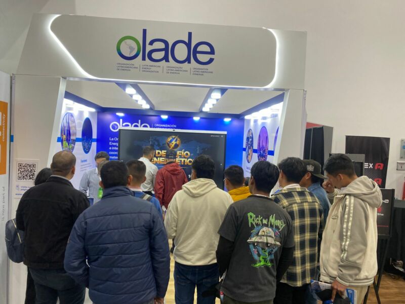 Image for the Tweet beginning: ⚡ Segundo día en la