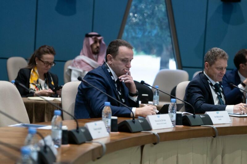 Image for the Tweet beginning: 🤝 #OLACDE presente en el