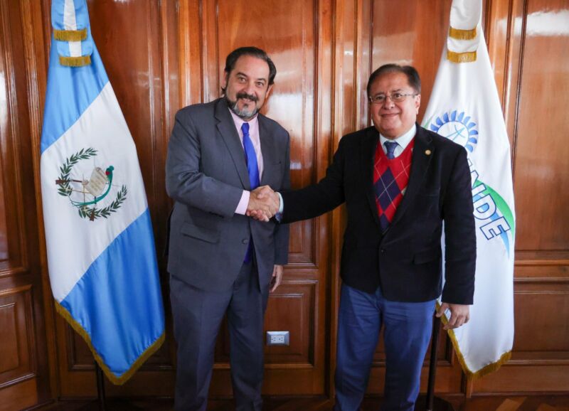 Image for the Tweet beginning: 🤝El Secretario Ejecutivo Andrés Rebolledo