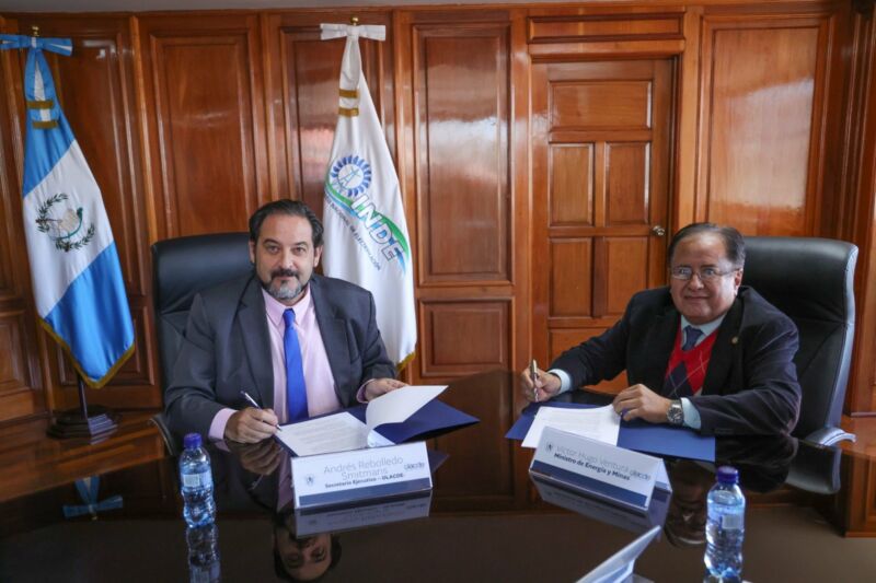 Image for the Tweet beginning: 🤝El Secretario Ejecutivo Andrés Rebolledo