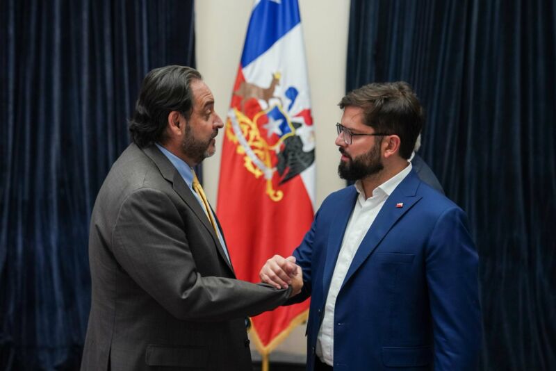 Image for the Tweet beginning: ✅️ Cambio de Mando 🇨🇱

✅️