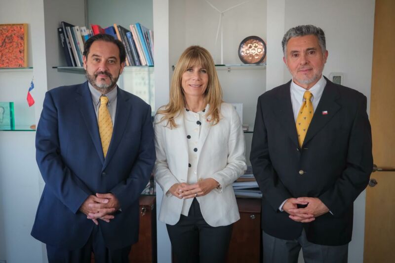 Image for the Tweet beginning: ✅️ Cambio de Mando 🇨🇱

✅️