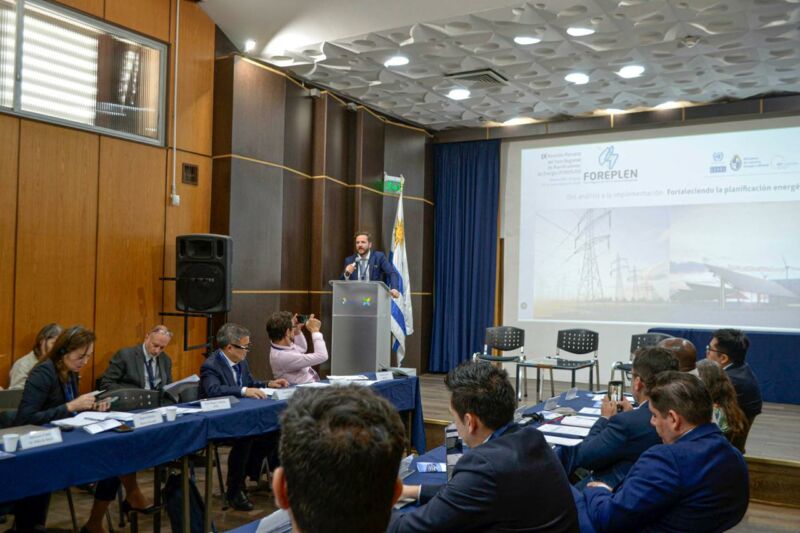 Image for the Tweet beginning: 🇺🇾 En Montevideo, Guido Maiulini