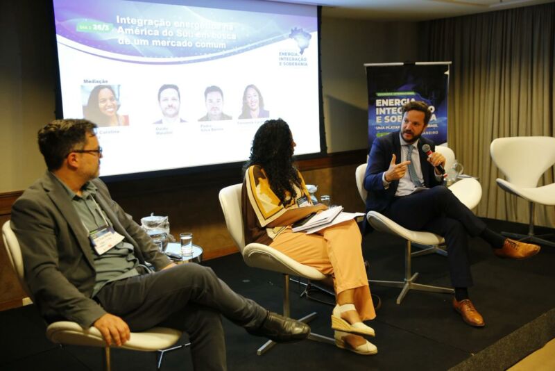 Image for the Tweet beginning: 🇧🇷 El Jefe de Asesoría