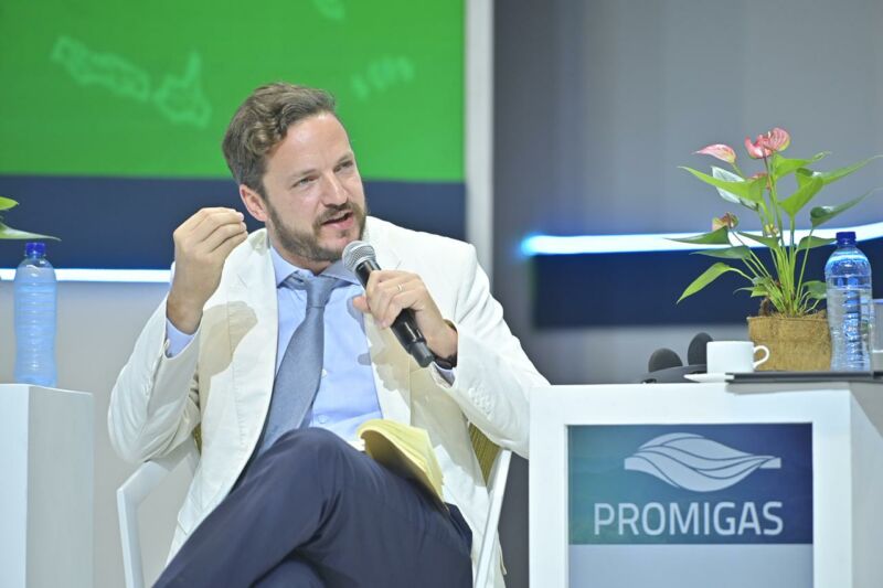 Image for the Tweet beginning: 🌍 En un escenario global