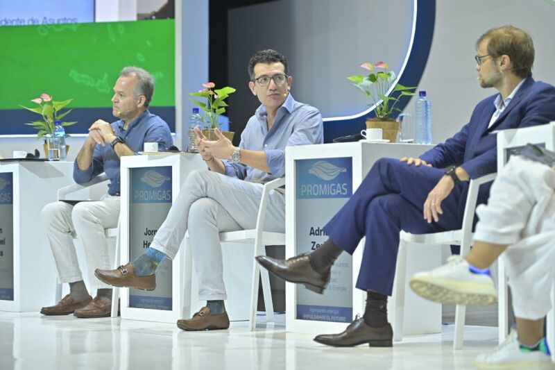 Image for the Tweet beginning: 🌍 En un escenario global