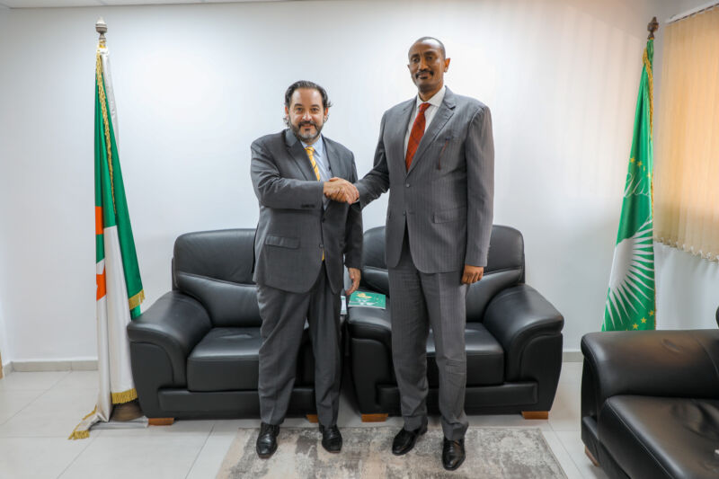 Image for the Tweet beginning: La integración energética cruza continentes.