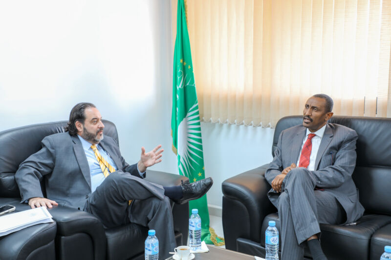 Image for the Tweet beginning: La integración energética cruza continentes.