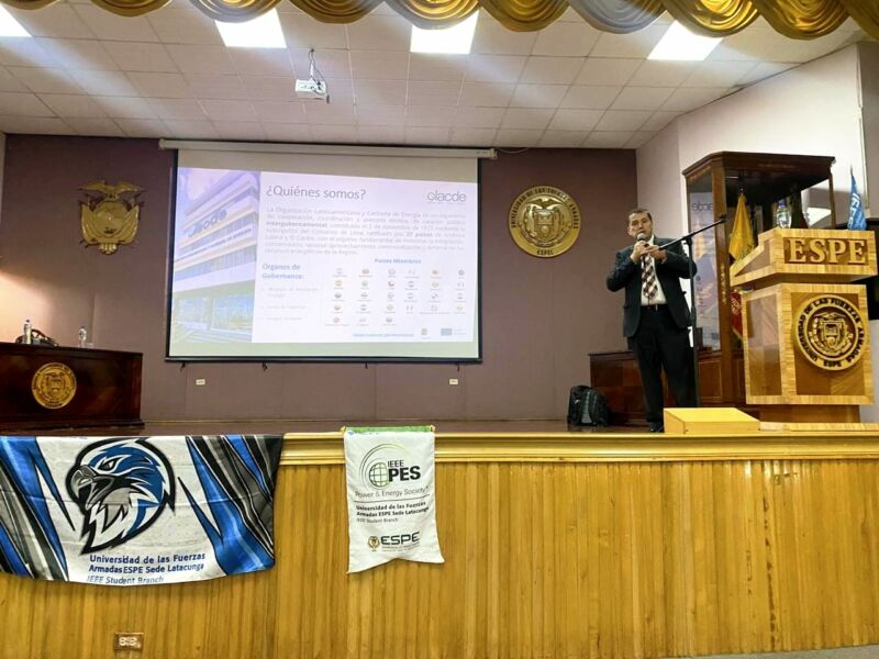 Image for the Tweet beginning: #ALC lidera una de las